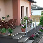 Nyirfa Apartmanhaz * Шарвар