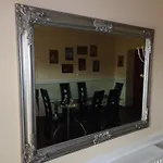 Nyirfa Apartmanhaz Шарвар