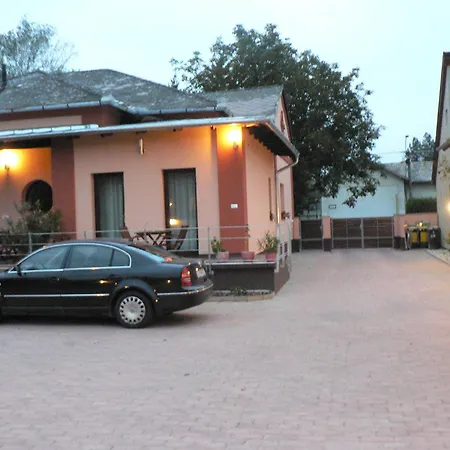 Apartament Nyirfa Apartmanhaz Sárvár