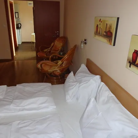 Nyirfa Apartmanhaz