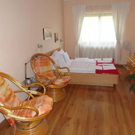 Nyirfa Apartmanhaz