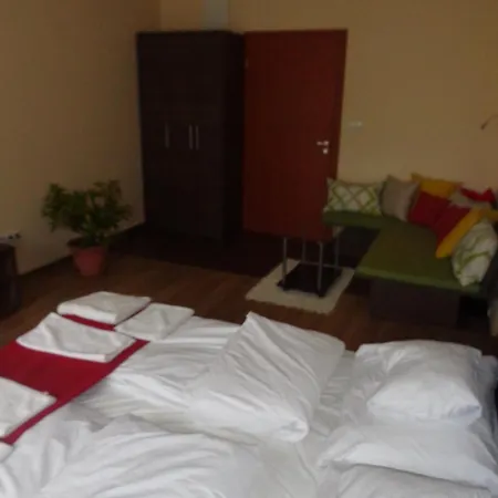 Apartment Nyirfa Apartmanhaz *