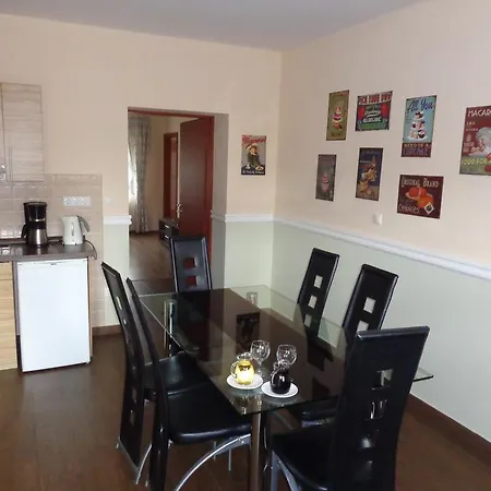 Apartment Nyirfa Apartmanhaz Sarvar