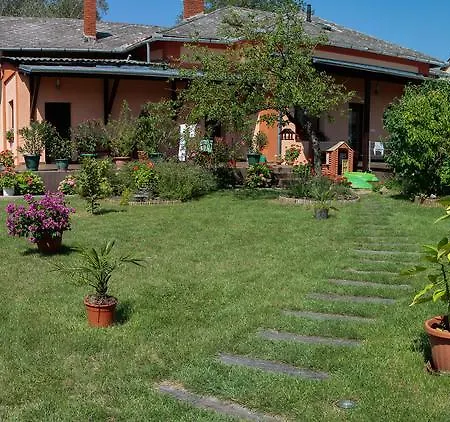 Apartamento Nyirfa Sárvár