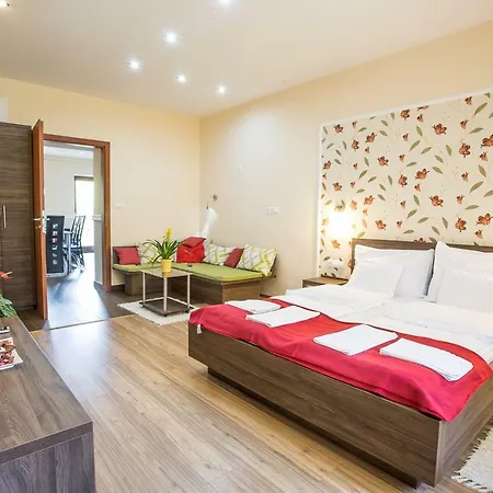 Apartment Nyirfa Apartmanhaz