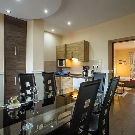 Nyirfa Apartamento *