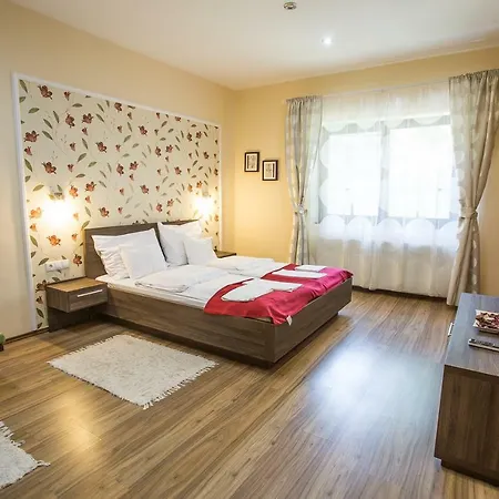 Apartment Nyirfa Apartmanhaz *