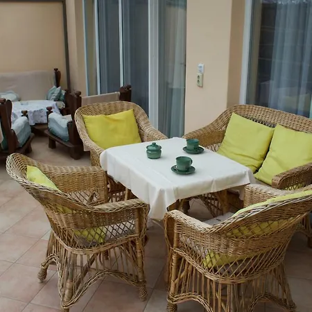 Nyirfa Apartmanhaz