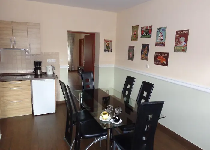 公寓 乃尔法公寓 Sárvár