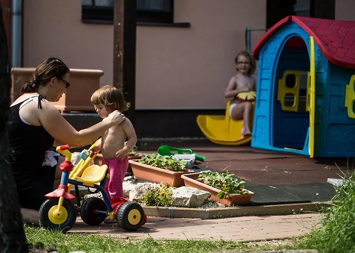 Nyirfa Apartmanhaz *