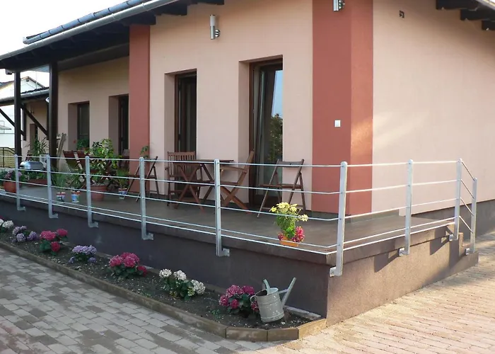 Nyirfa Apartmanhaz Daire
